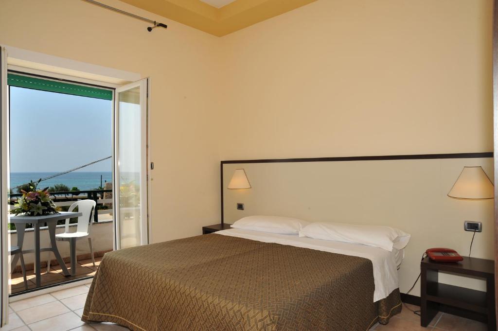 Cala Saracena Resort 托雷瓦多 客房 照片