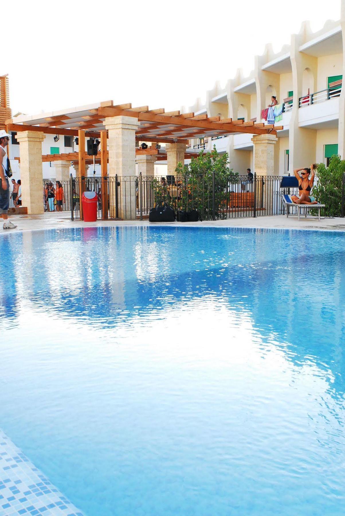 Cala Saracena Resort 托雷瓦多 外观 照片